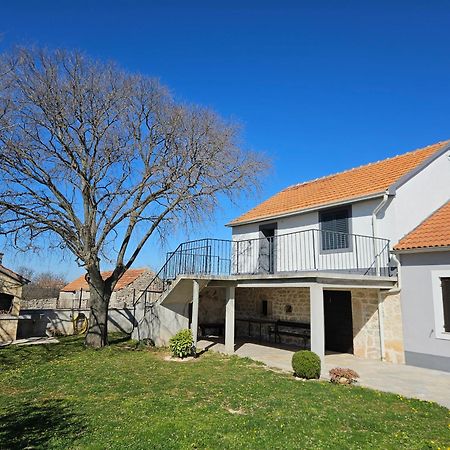 Holiday Home Nena เดอร์นิช ภายนอก รูปภาพ